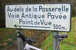 This way to the Ancien PavÃ©e
